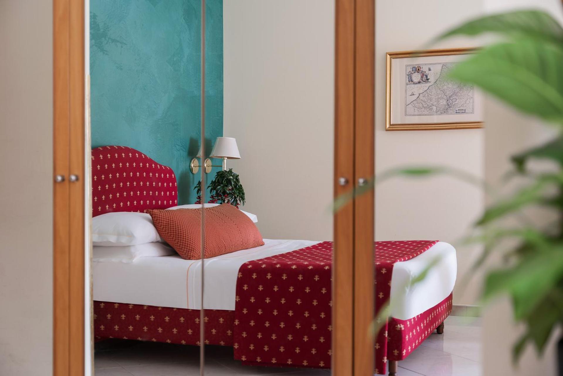 Double Room,1530148507:JPEG